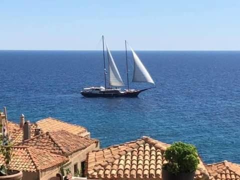 Byron'S Sea View Hotel Monemvasia Exterior photo